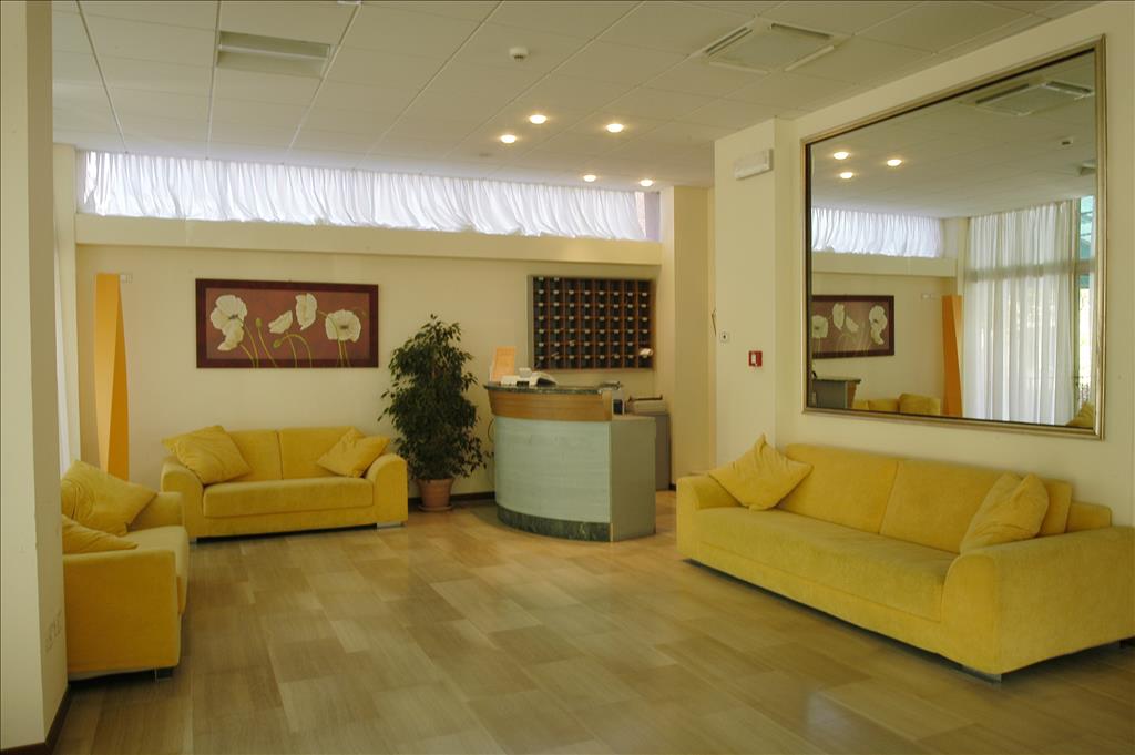 Hotel Royal - Hall