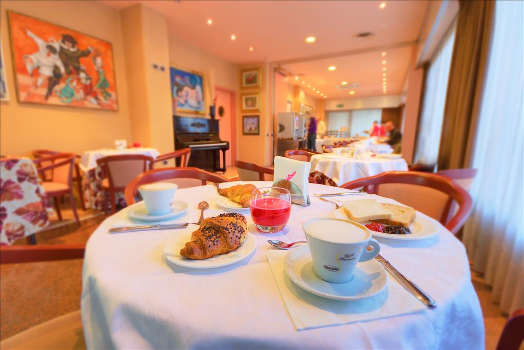 Hotel Senbhotel - Colazione