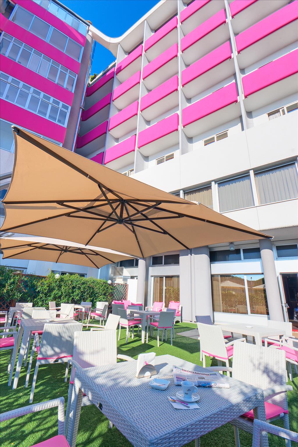 Hotel Senbhotel - Esterno