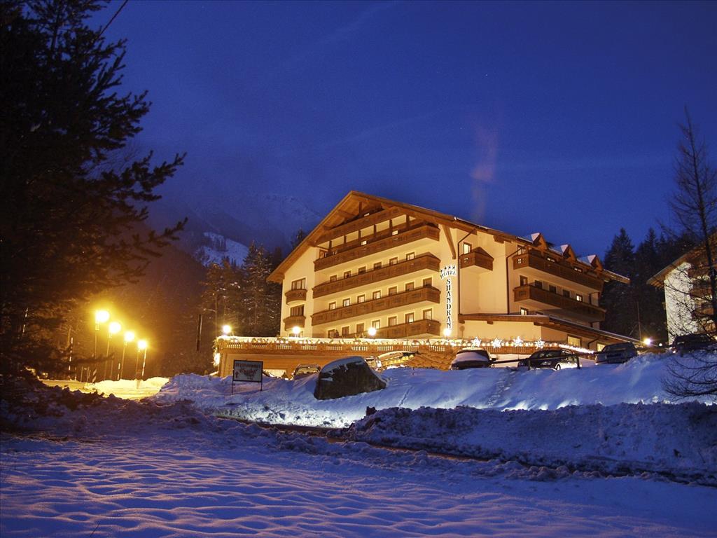 Hotel Shandranj - Facciata