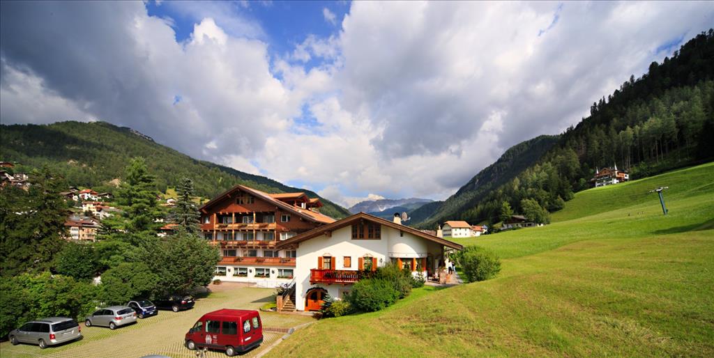 Hotel Sporthotel Hell - Esterno