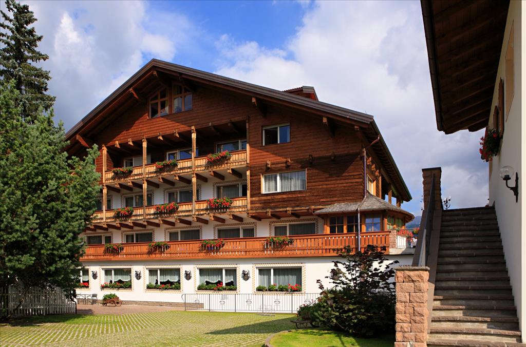 Hotel Sporthotel Hell - Esterno