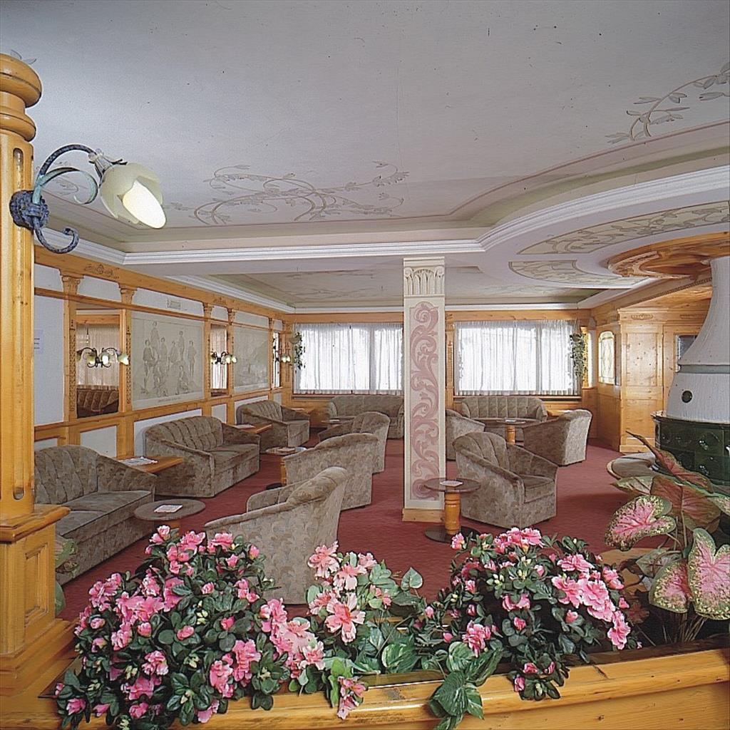 Hotel St Raphael - Salottino
