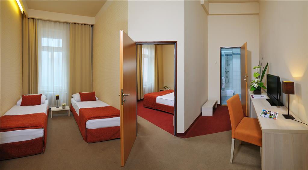Hotel Star City - CameraQuadrupla