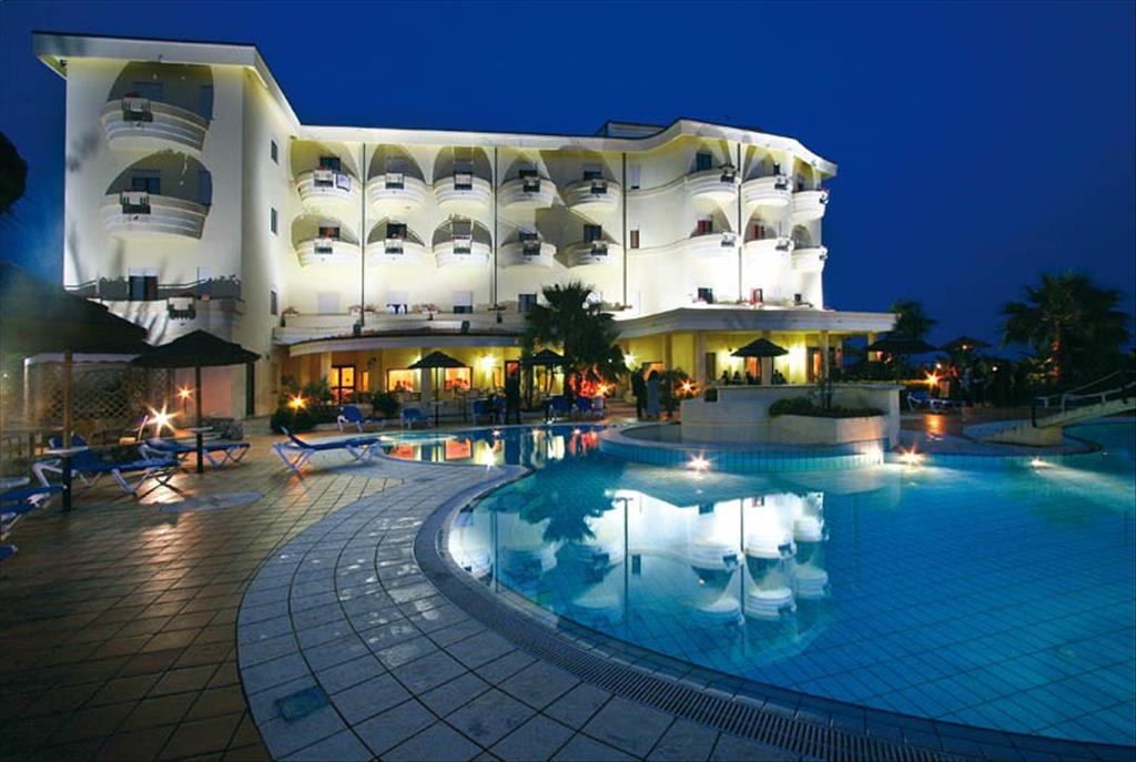 Hotel Sunshine Club - Esterno