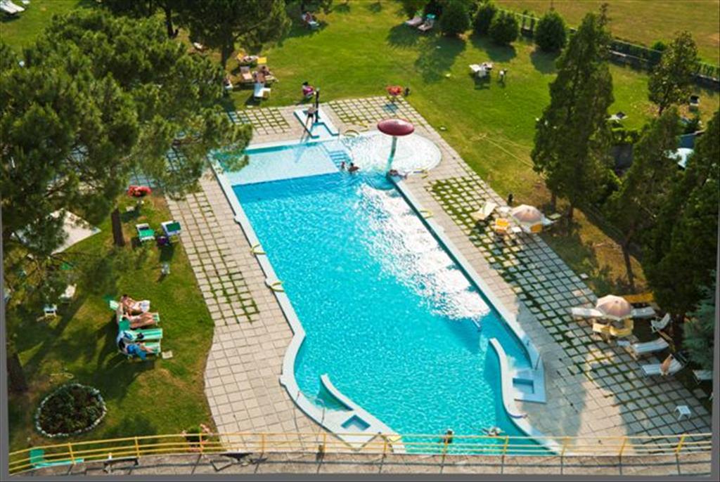 Hotel Terme Smeraldo - PiscinaEsterna