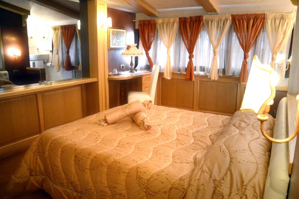 Hotel Tesoretto - 