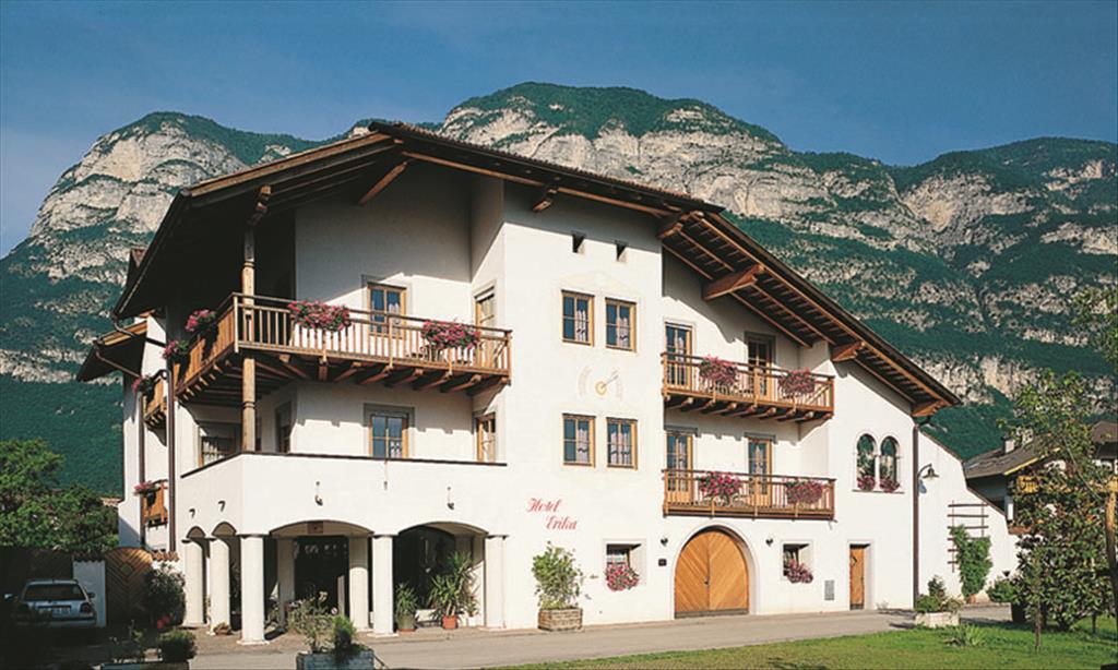Hotel Teutschhaus - Cortina sulla strada del vino