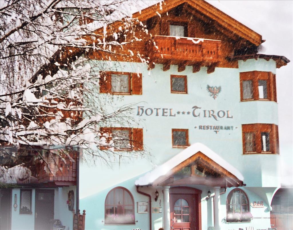 Hotel Tirol - Montesover