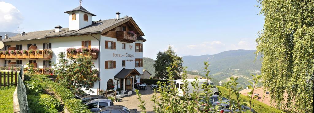 Hotel Tirol - Esterno