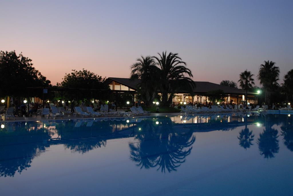 Villaggio Torre del Faro - Piscina