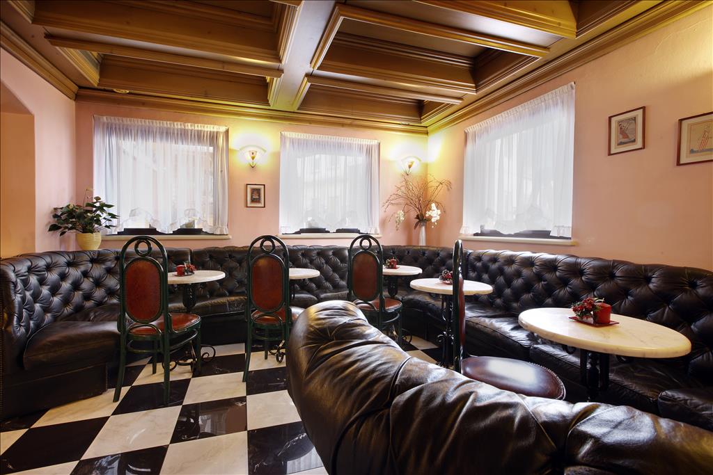 Hotel Touring - Bar