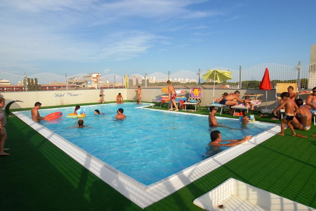Hotel Vienna - Piscina