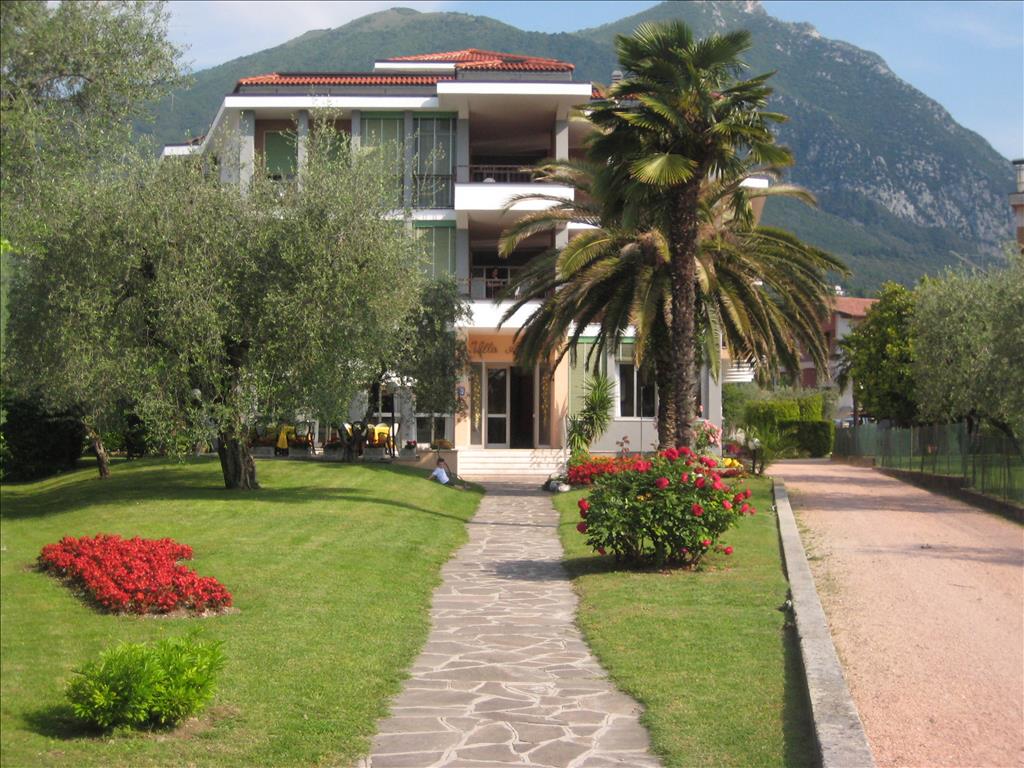 Hotel Villa Angela - Toscolano Maderno
