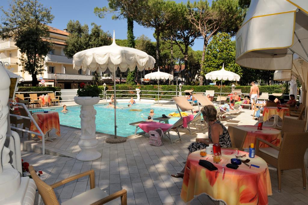 Hotel Villa Luisa - Piscina