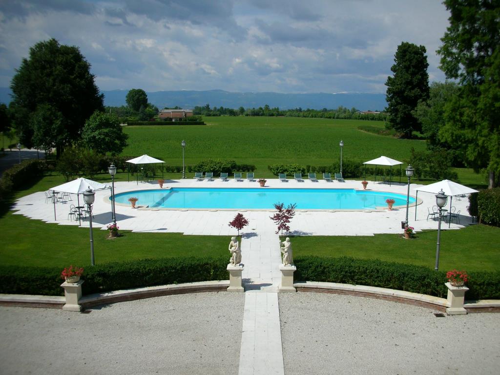 Hotel Villa Tacchi - Piscina