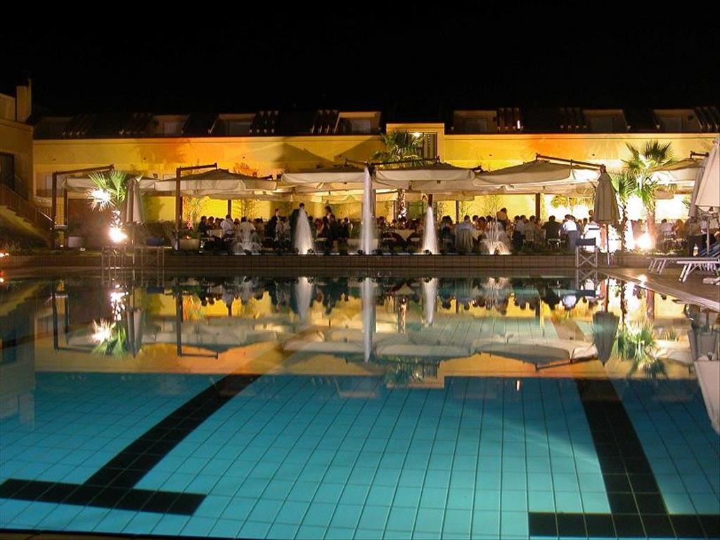 Hotel Village La Principessa - PiscinaNotte