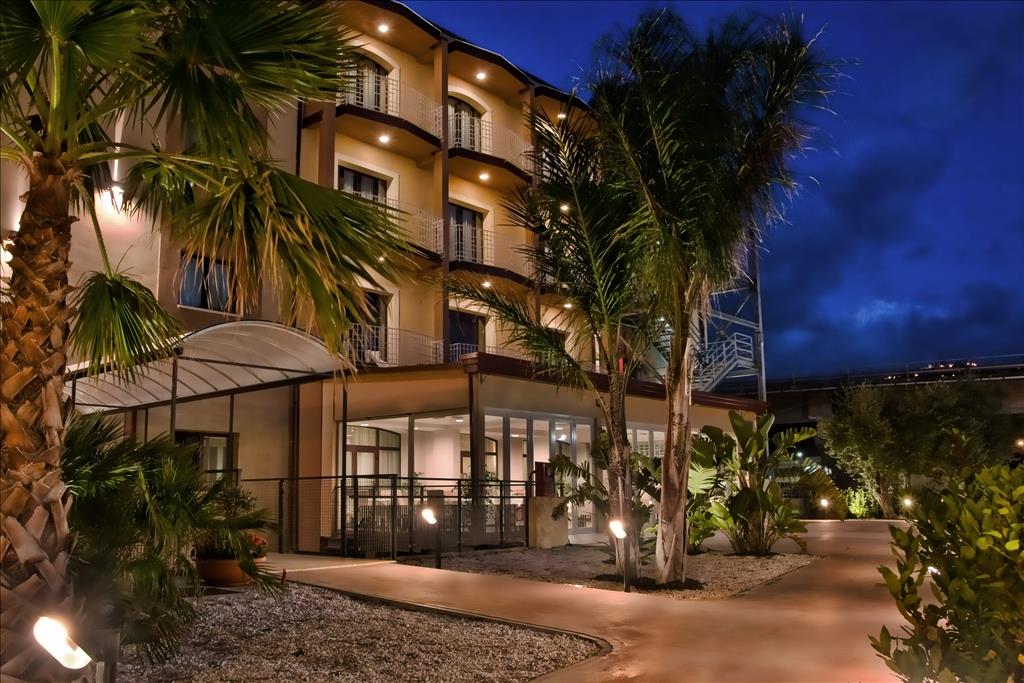 Hotel Viola Palace - Villafranca Tirrena