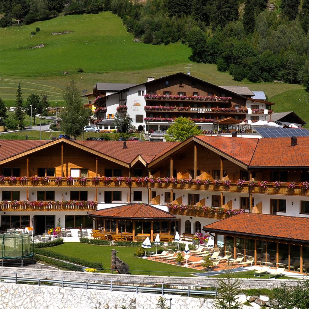 Hotel Wellness Sport Racines - Esterno