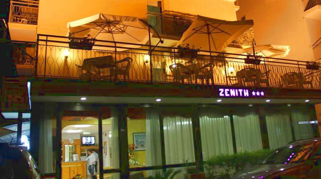 Hotel Zenith - 