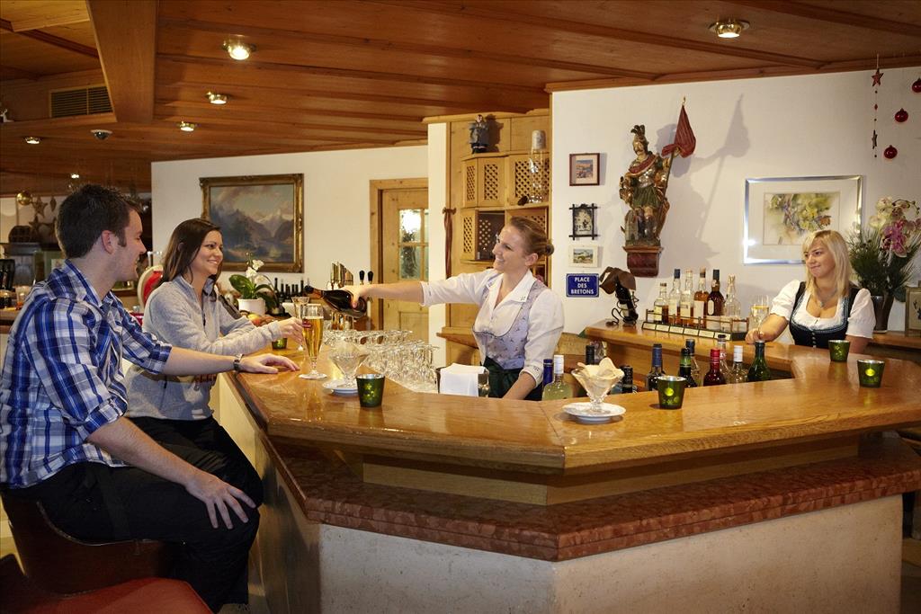 Hotel Zum Hirschen - Bar