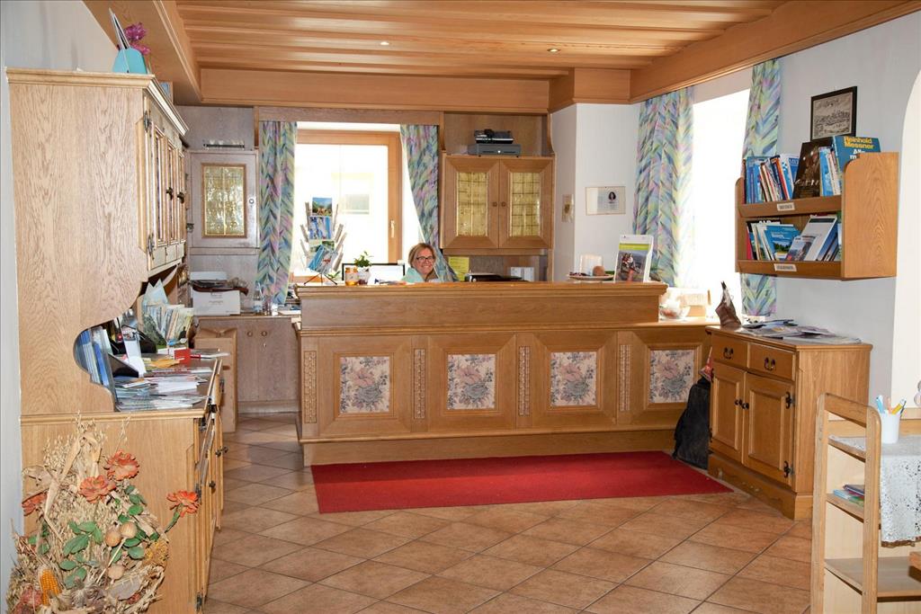 Hotel Zum Weissen Rössl  - Reception