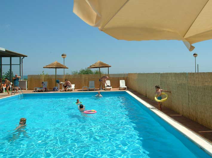 Hotel Adler - piscina