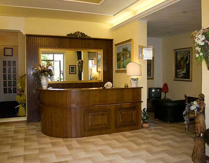 Hotel Arno - Reception