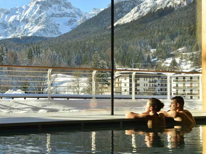 Hotel Corona Dolomites - Piscina