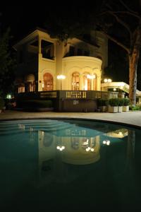 Hotel De la Ville Riccione  - notturna