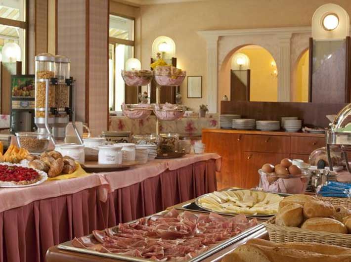 Hotel Harrys' Garden - Buffet