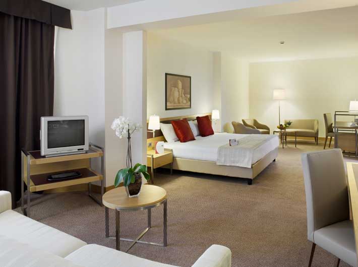 Hotel Plaza - Stanza