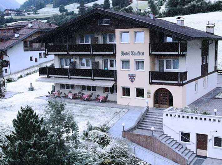 Hotel Taufers - Campo Tures