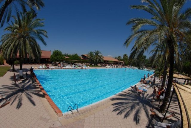 Villaggio Torre del Faro - Piscina