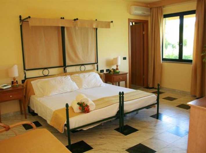 Villaggio Marina del Marchese - stanza